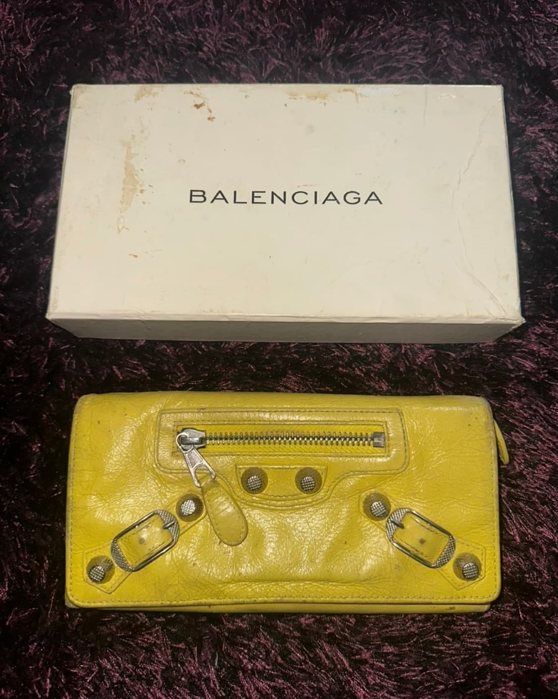 발렌시아가 장지갑 사용감 많음 중고 상품이미지1