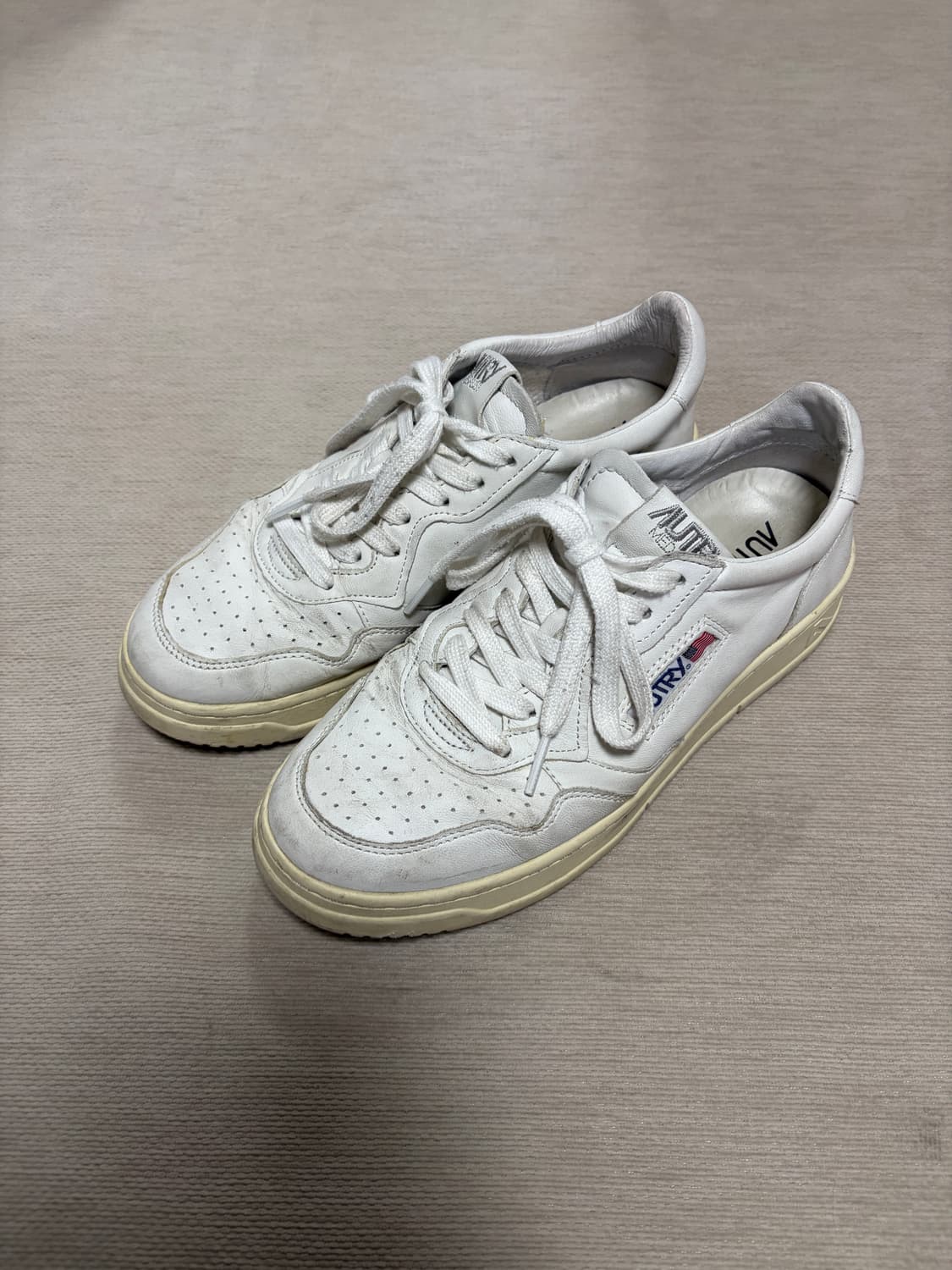 [41]오트리 메달리스트 고트스킨 상품이미지1