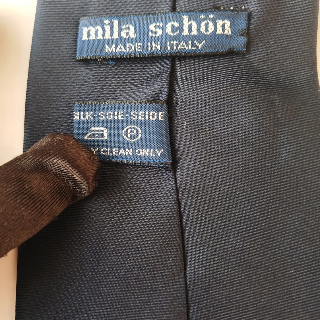 밀라숀 실크 네이비&그린 로고 자카드 넥타이 9cm A+등급 A19116 상품이미지9