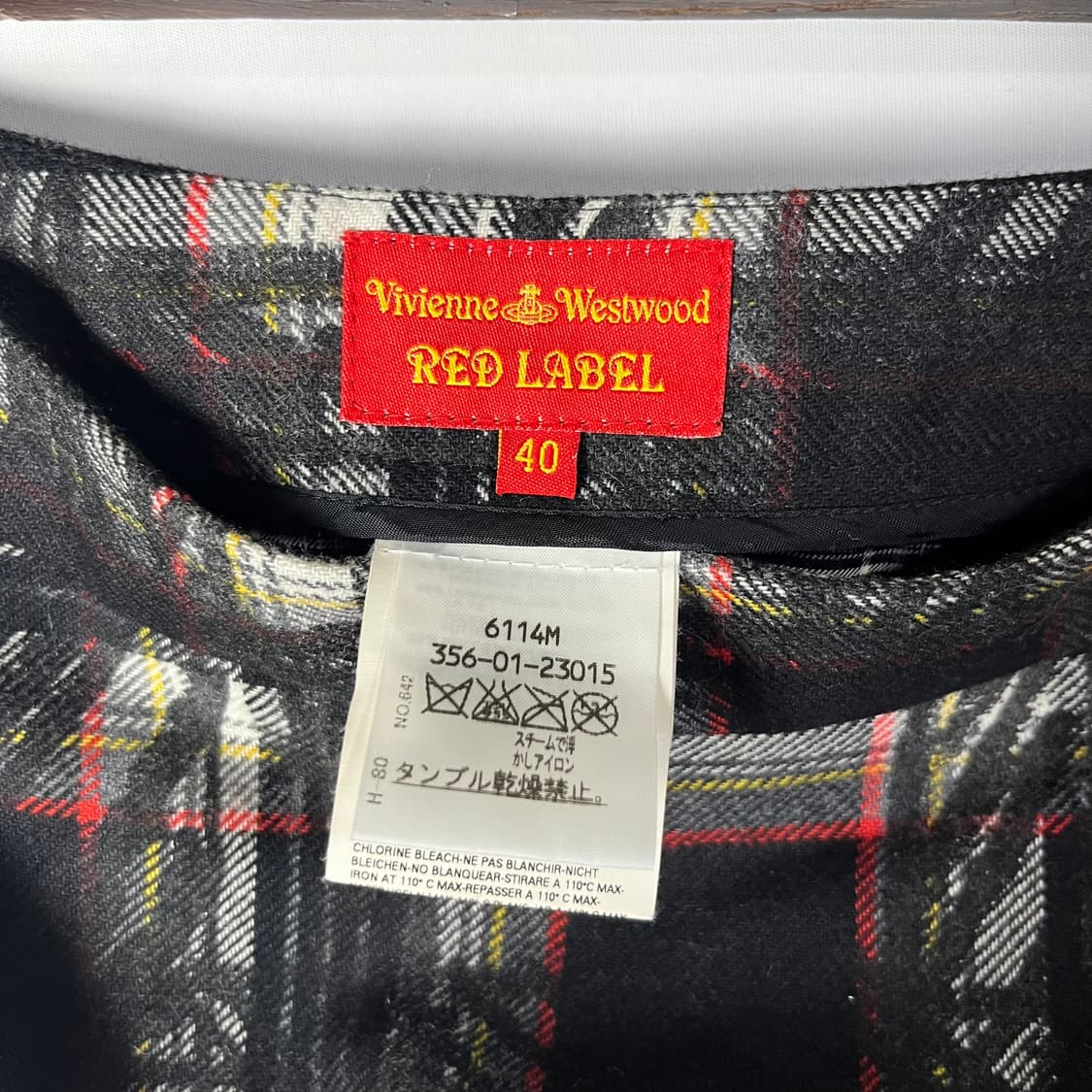 [Vivienne Westwood] 비비안웨스트우드 셔링타탄 미디 스커트 상품이미지6