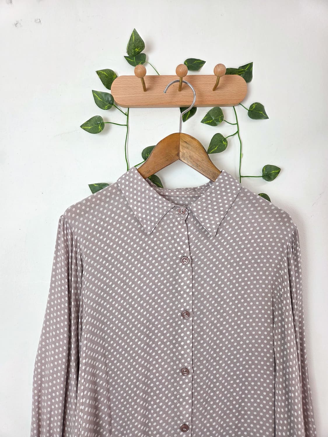 뮤트 핑크 도트 블라우스 상품이미지2