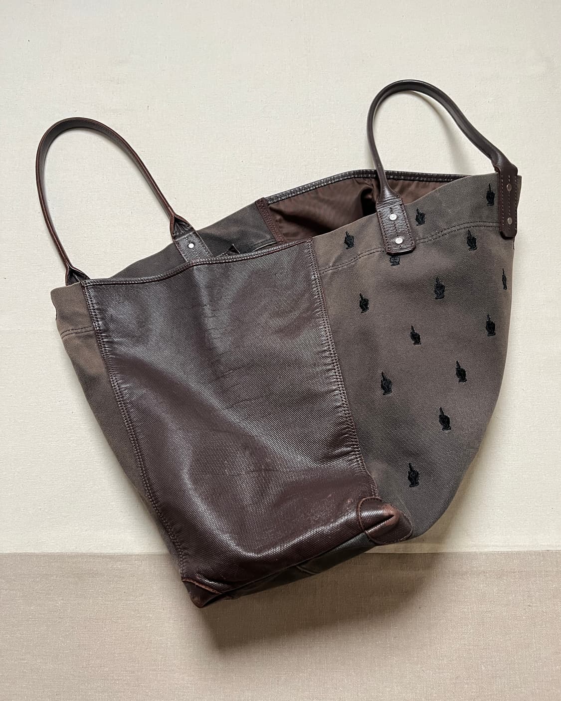 언더커버 13ss heaven 미들핑거 토트백 undercover 상품이미지4