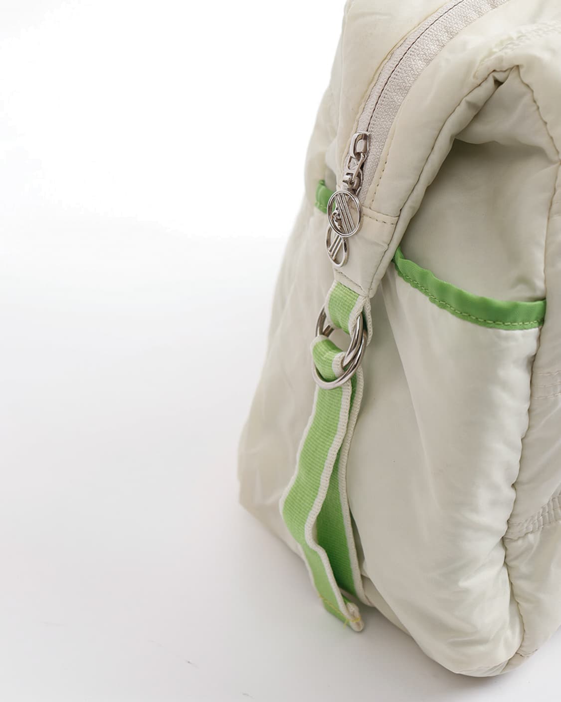 [adidas] 아이보리 × 그린 퀼팅 더플백 상품이미지5