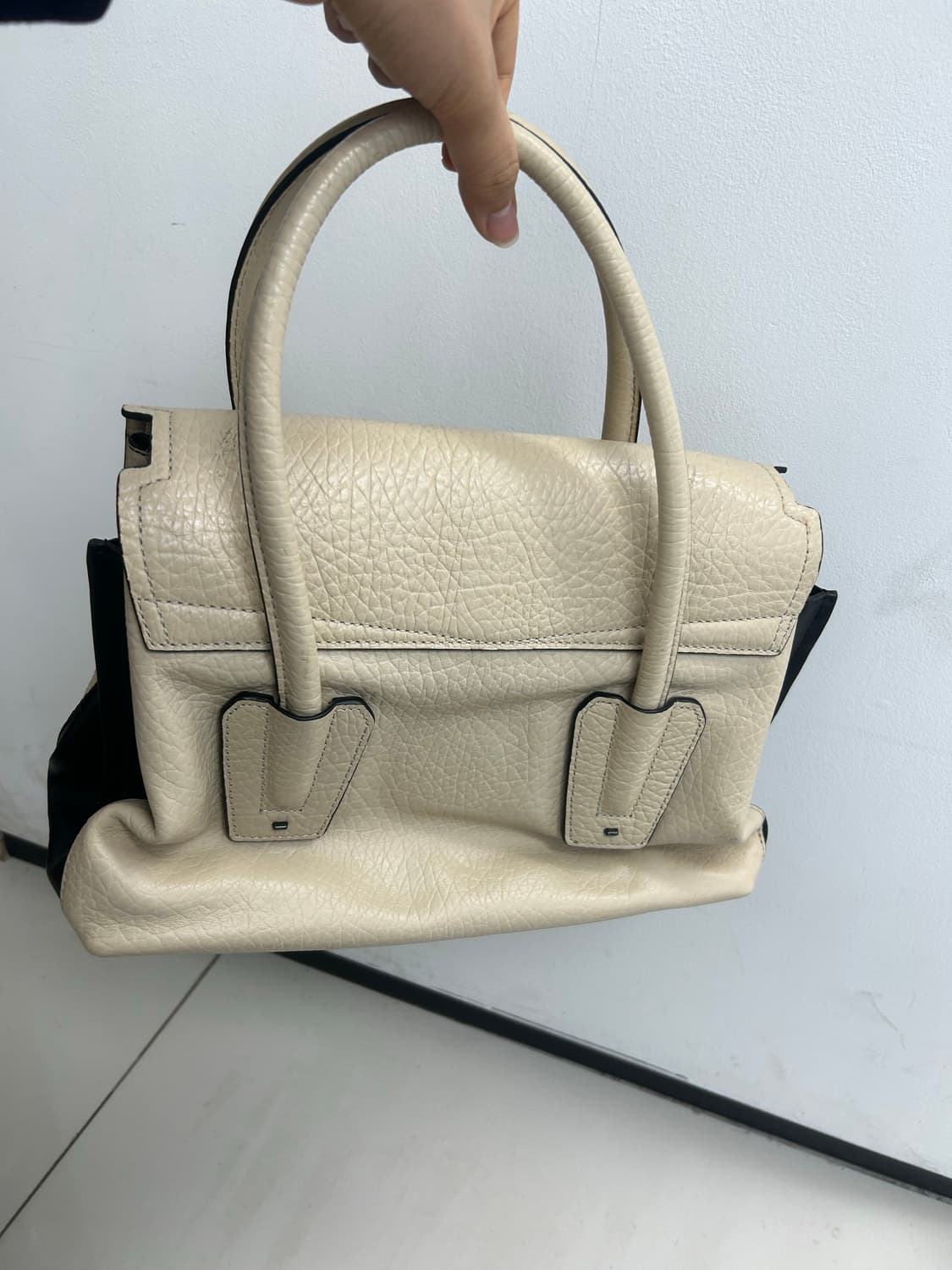 안나수이 레더토트백 크로스백 상품이미지4