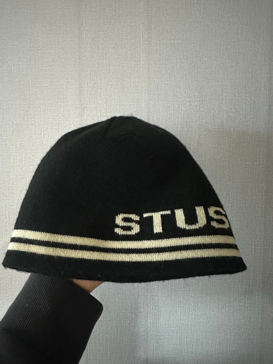 스투시 자카드 스트라이프 스컬캡 비니 블랙 상품이미지1