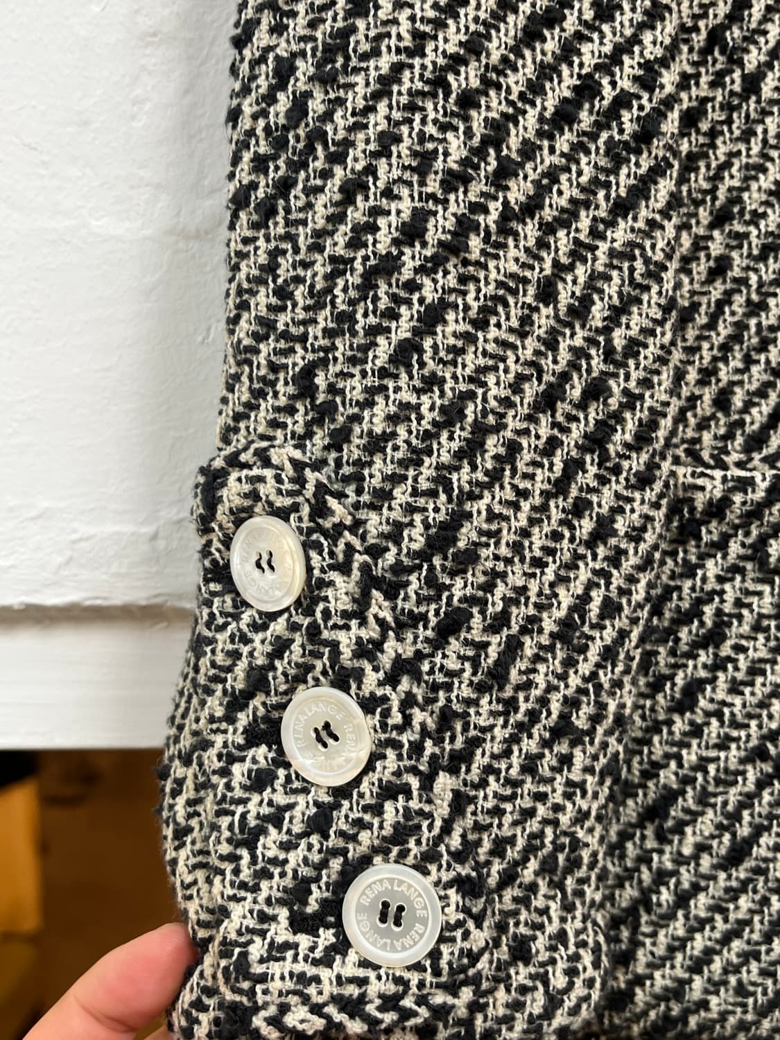 Rena Lange 블랙 앤 화이트 트위드 블레이저 42 상품이미지4