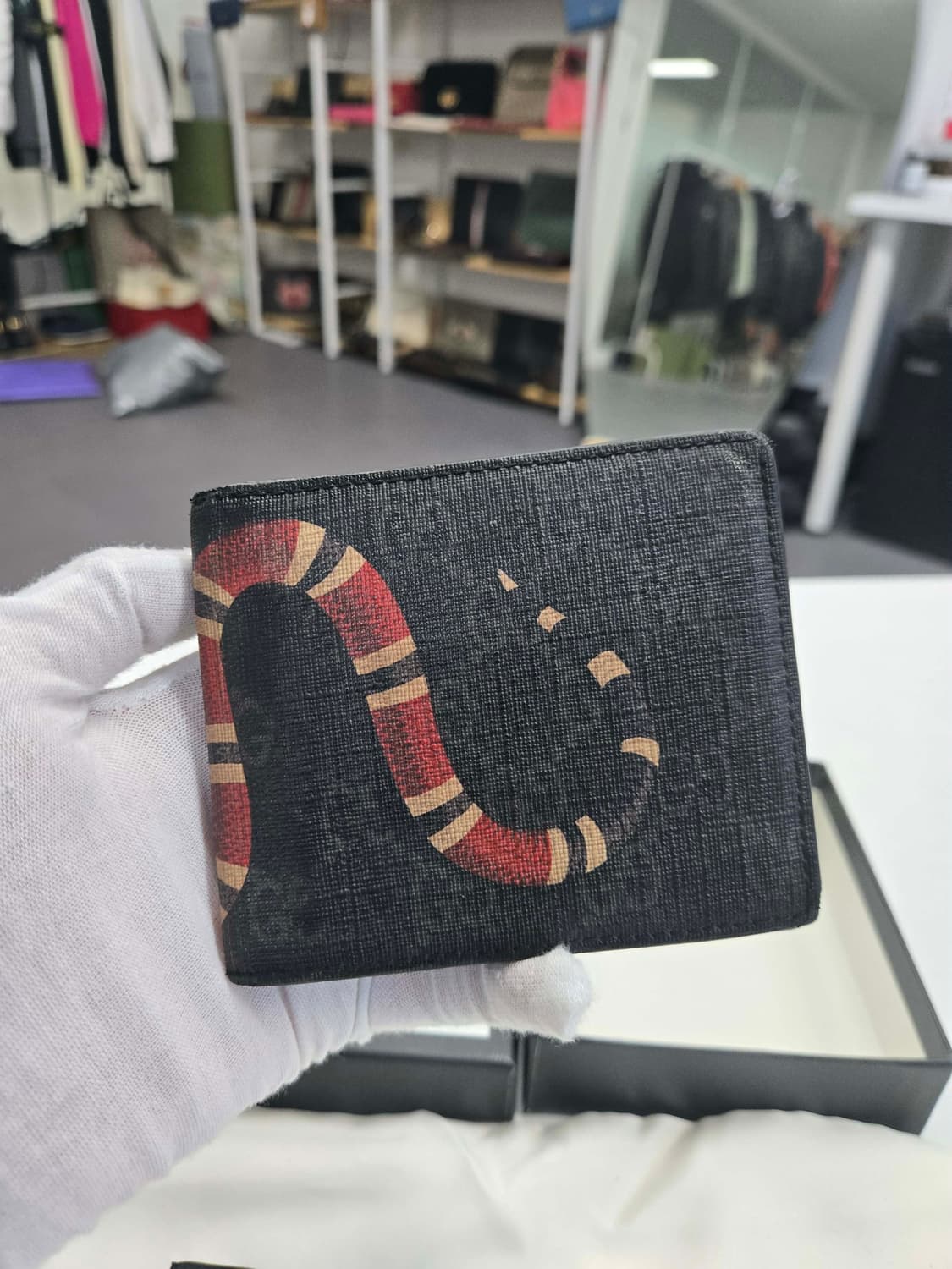 [40%할인] 구찌 킹스네이크 반지갑 상품이미지2