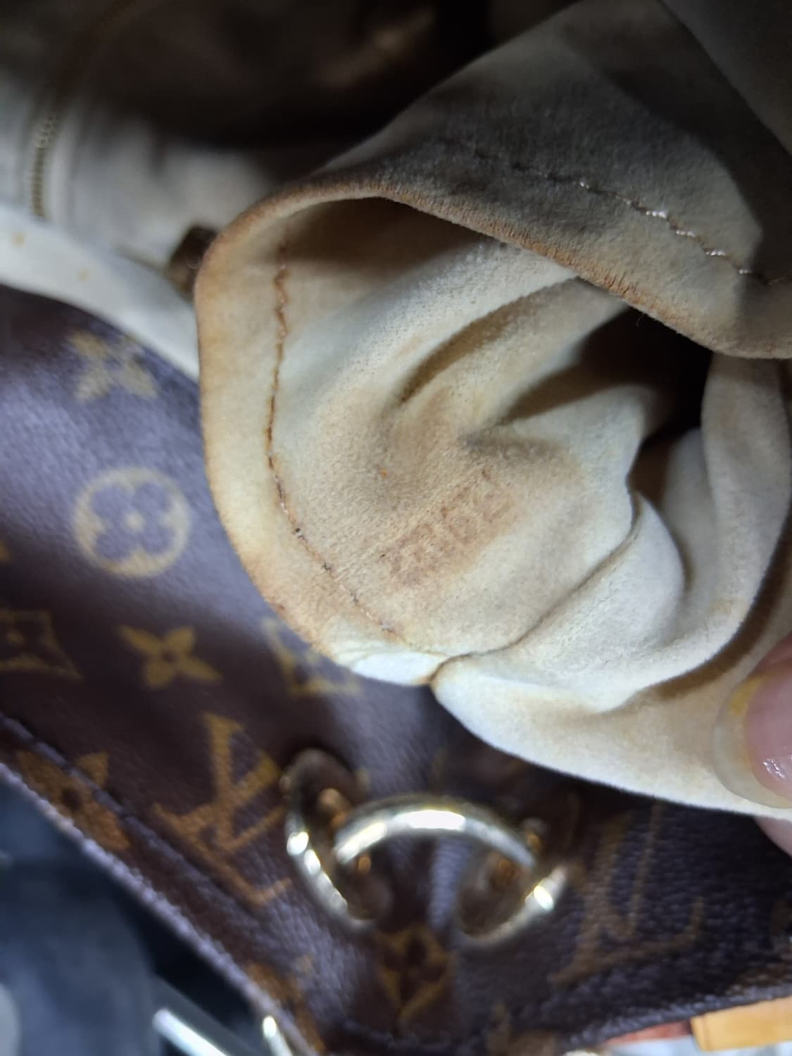 루이비통앗치숄더백 상품이미지9