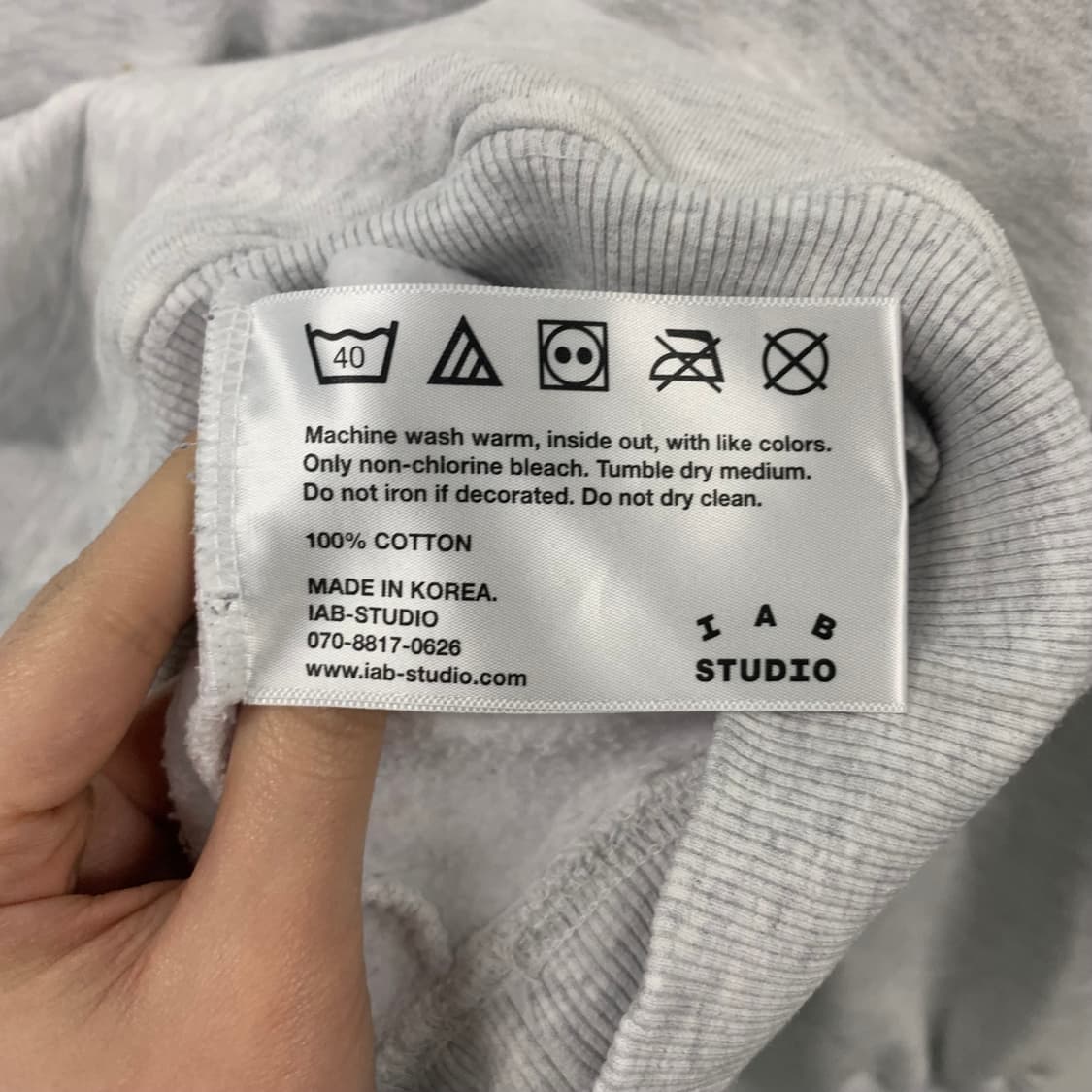 아이앱스튜디오 빅로고 라이트그레이 후드티 상품이미지7