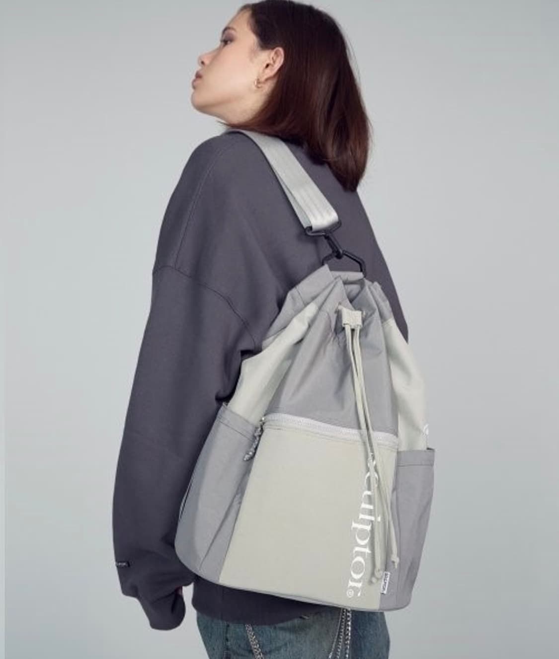 스컬프터 리플렉티브 슬링백 상품이미지1