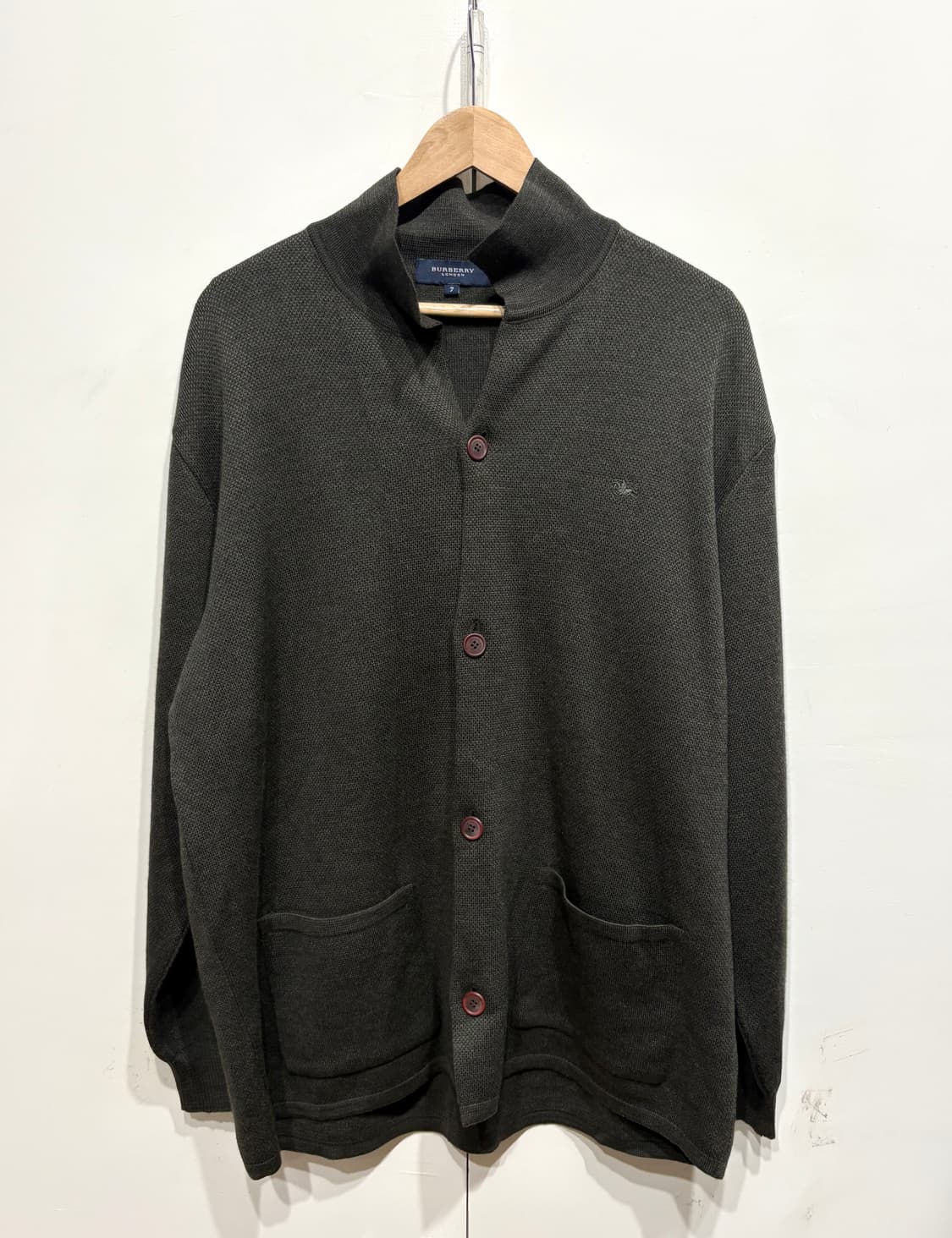 버버리 카키 니트 가디건 상품이미지1