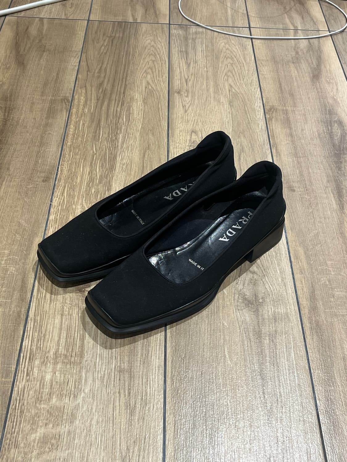 Prada 로퍼 구두 37 1/2 상품이미지1