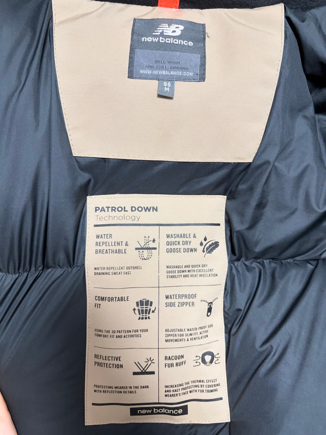 뉴발라스 구스다운 패딩 M 95 사이즈 팔아요 상품이미지4