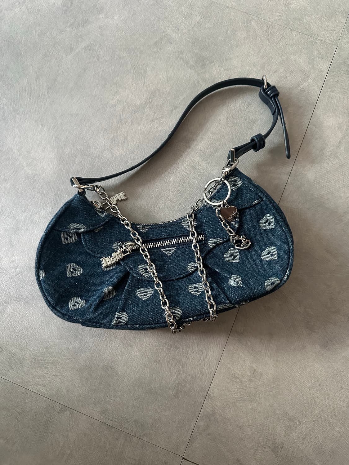 베이프 APEE 데님 미니 숄더백 상품이미지1