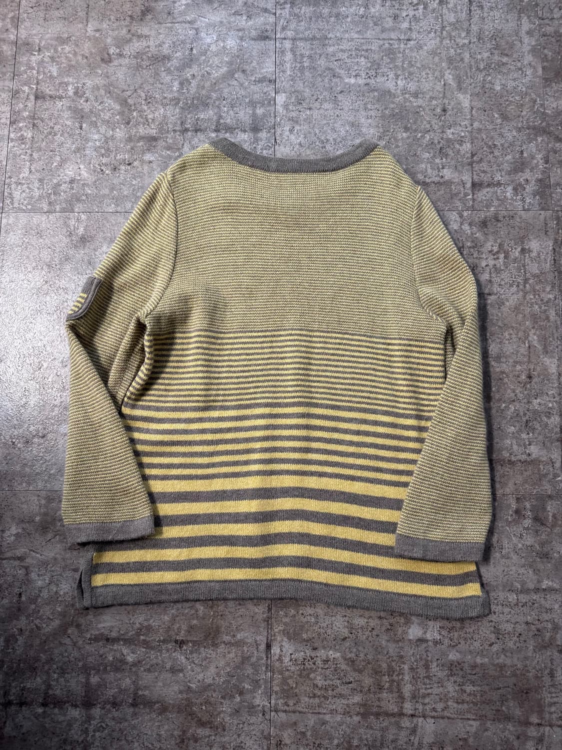 울/앙고라 블렌디드 포켓 디테일 니트  상품이미지7