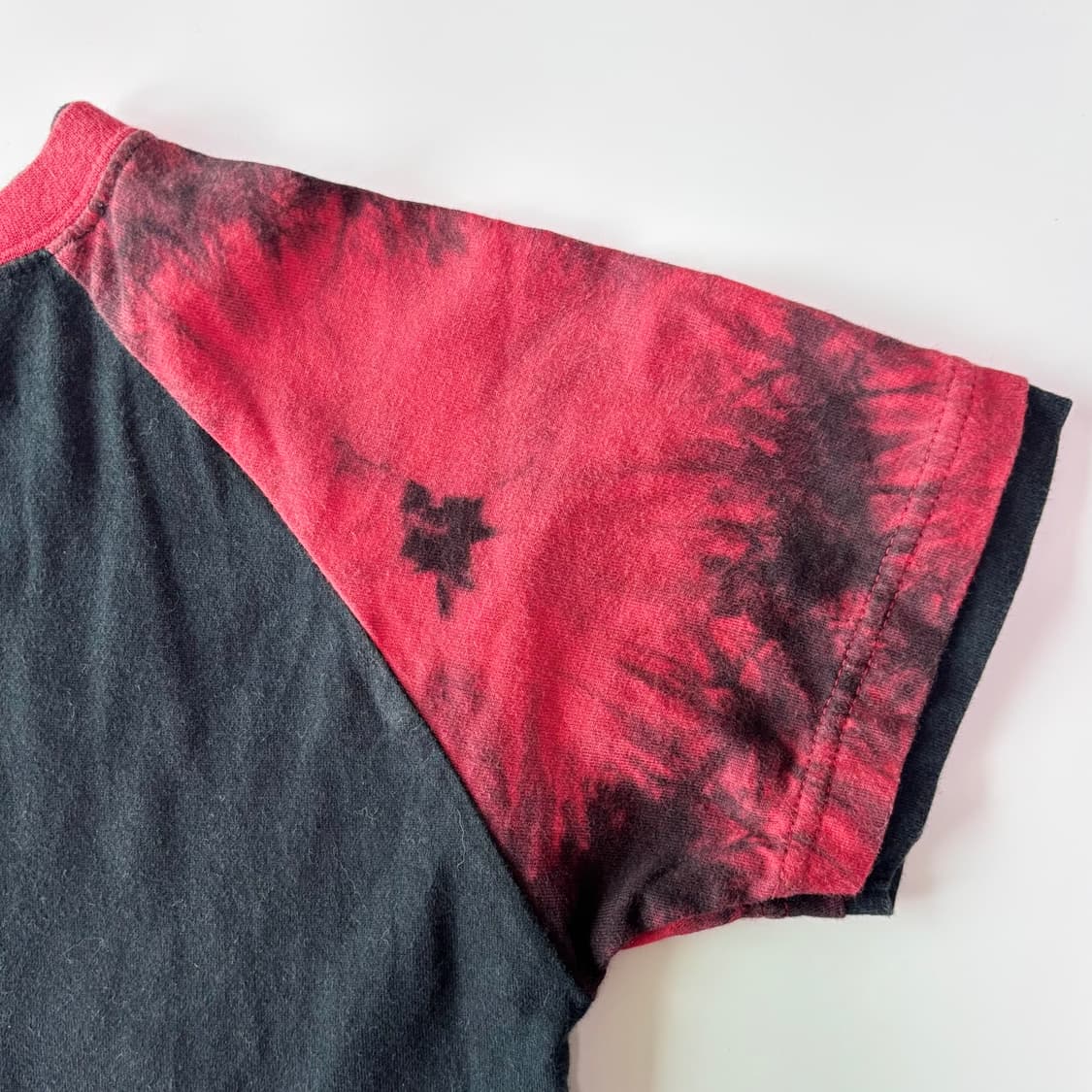 SASARI ‘World Attraction’ 타이다이 래글런 티셔츠 상품이미지3