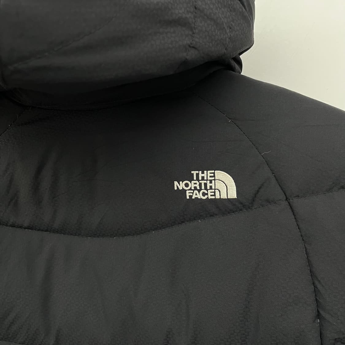 노스페이스 여성 블랙 패딩 자켓 후드 M 상품이미지6
