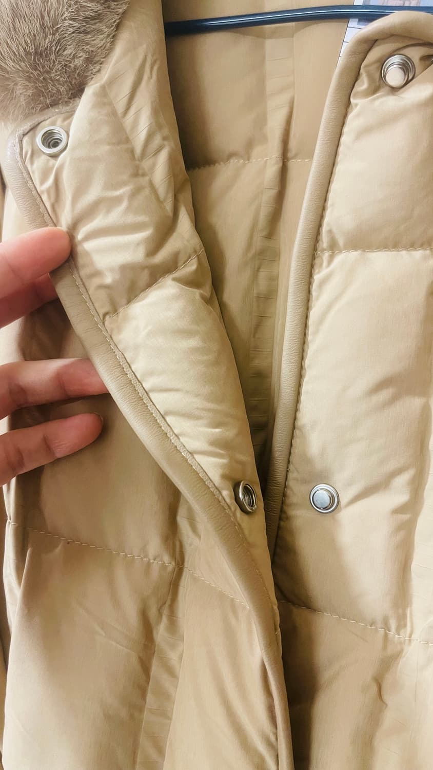 새상품) 수입 리얼밍크 카라 램스킨 트리밍 다운 롱 패딩 코트 F 상품이미지4