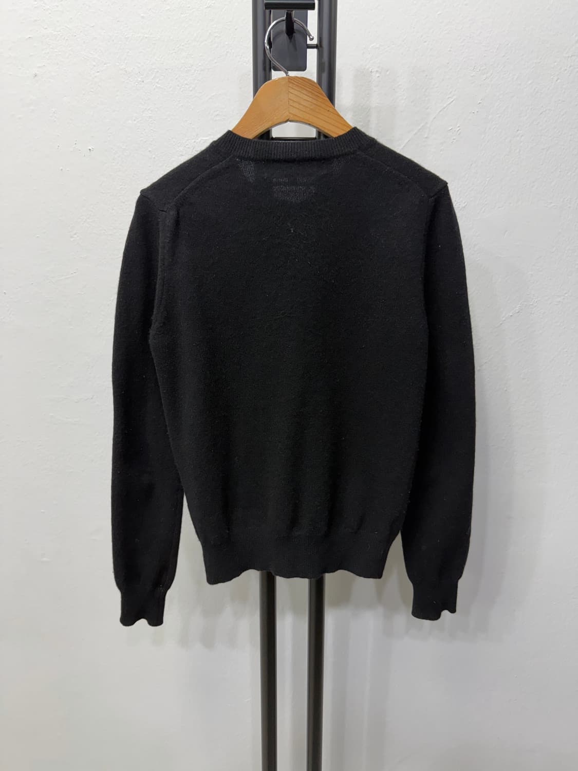 매징핀정품) 꼼데가르송 여성 레드와펜 블랙 가디건 S 상품이미지4