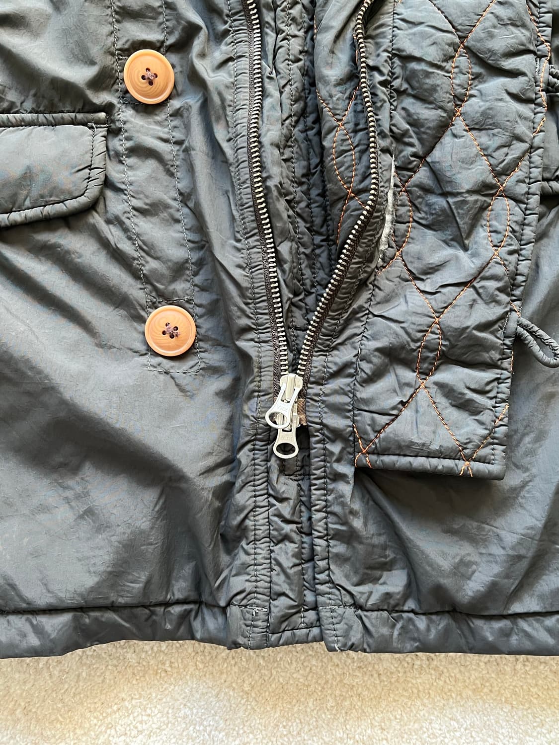 빔즈플러스 퀄티드 밀리터리 리빌드 패딩 파카 (100-103) 상품이미지8