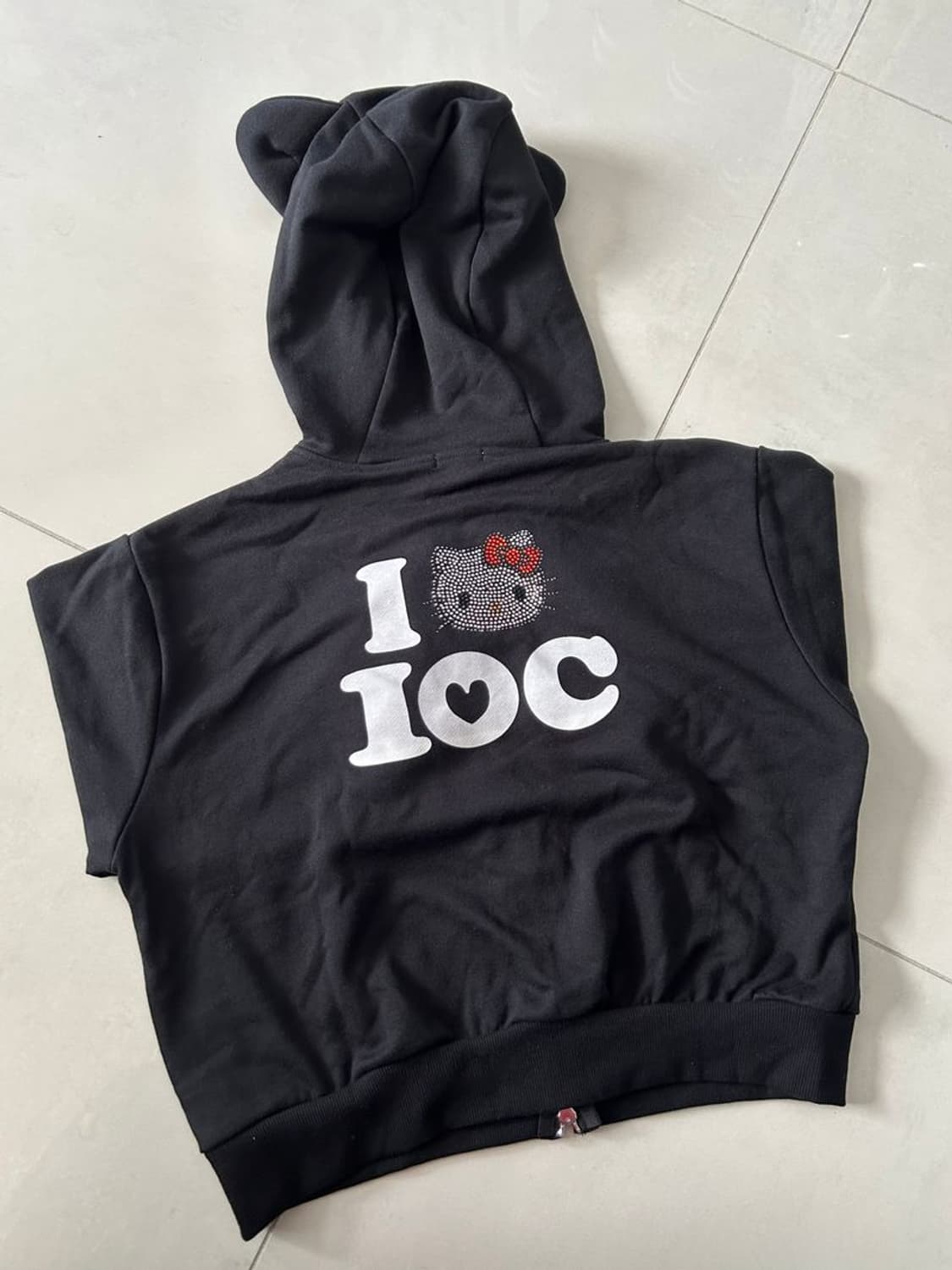 HELLO KITTY ZIPUP SHORT HOODIE 헬로키티 후드티 상품이미지2