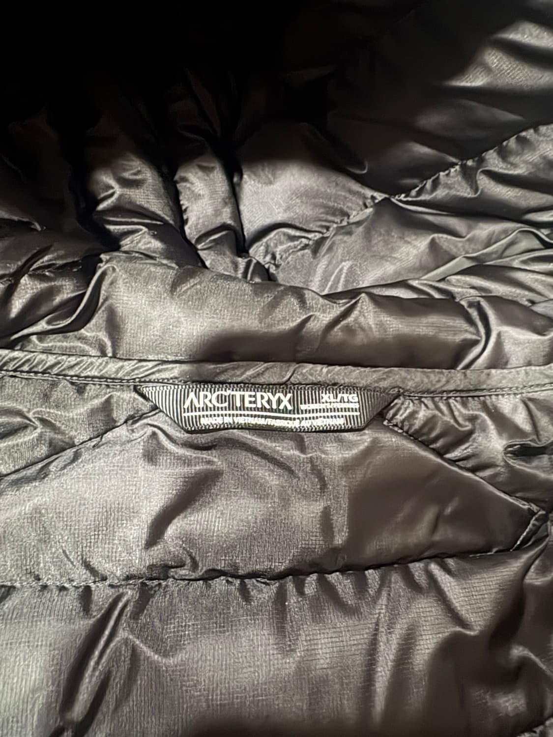 아크테릭스 경량패딩 상품이미지5