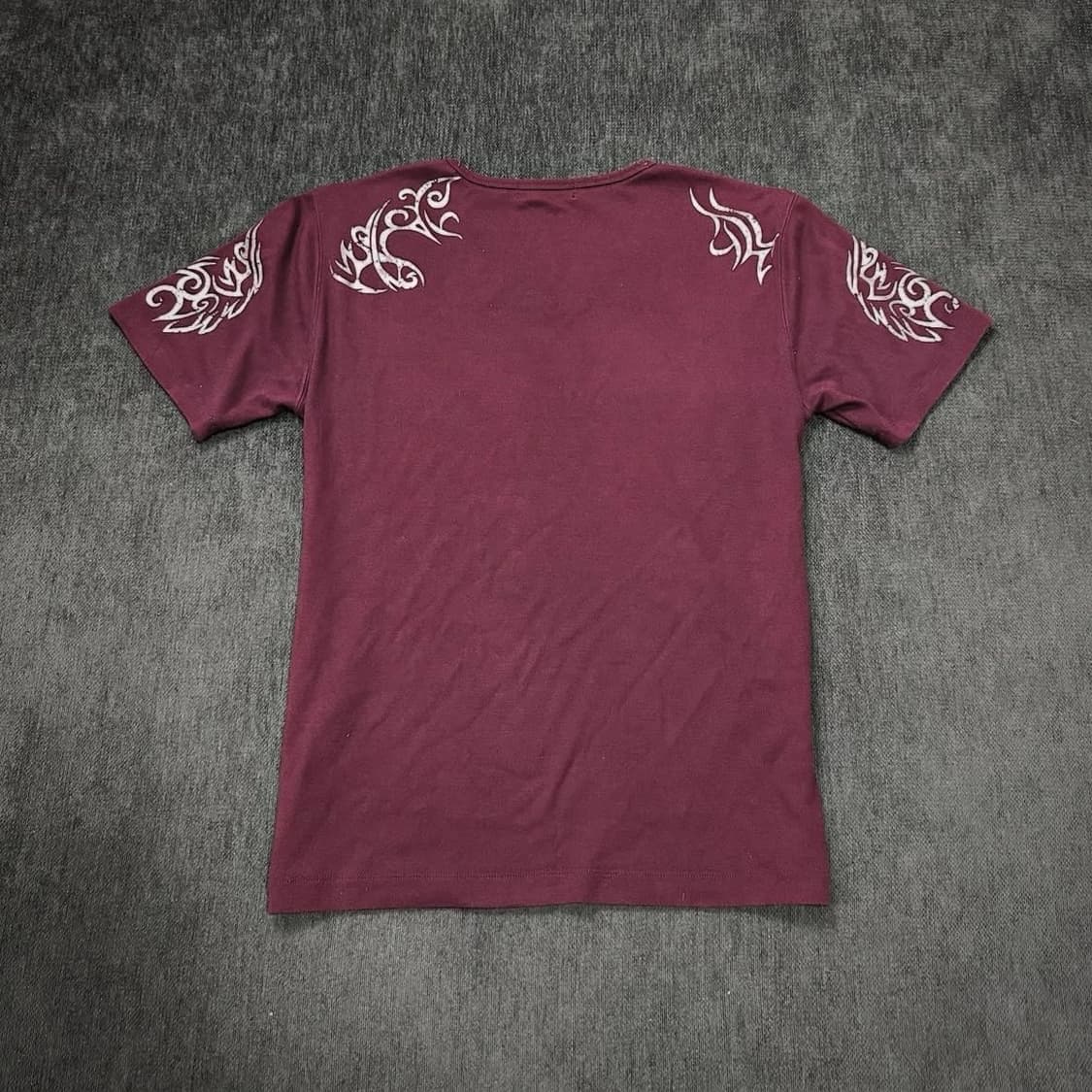 Nicole club burgundy tribal v-neck 상품이미지3