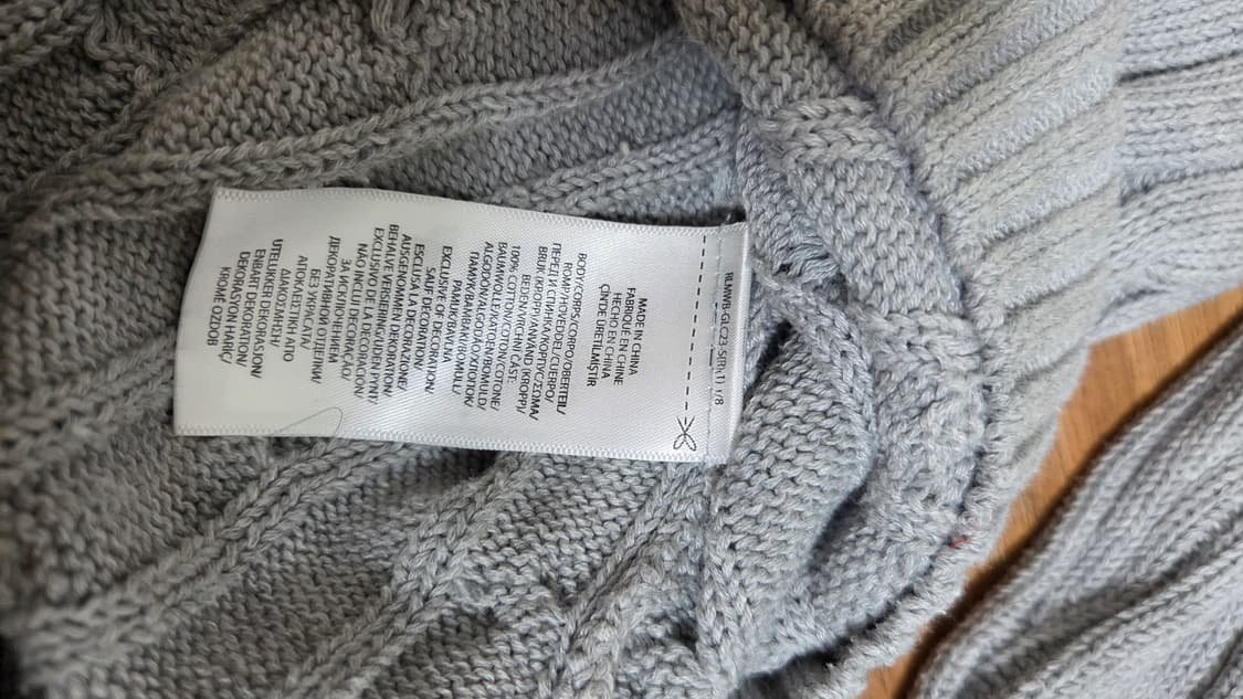 폴로 브이넥 니트  상품이미지4