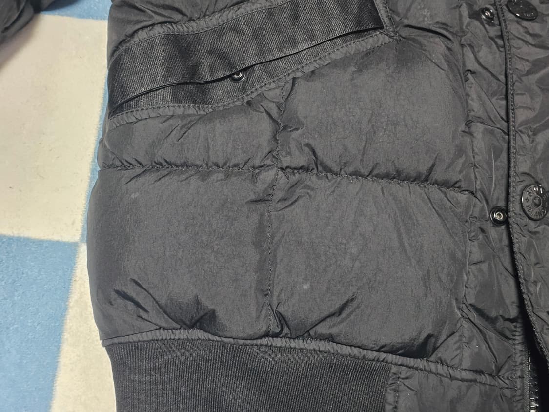 [S] 스톤아일랜드 크링클렙스 다운 패딩 블랙 상품이미지10