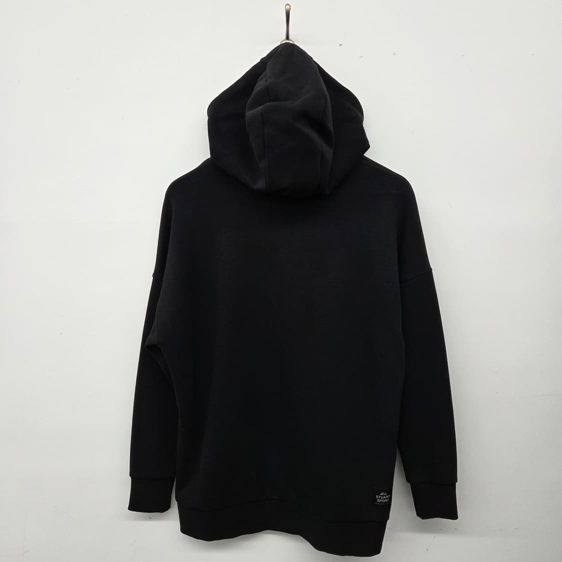 질스튜어트 스포츠 블랙 후드티 남s 상품이미지4