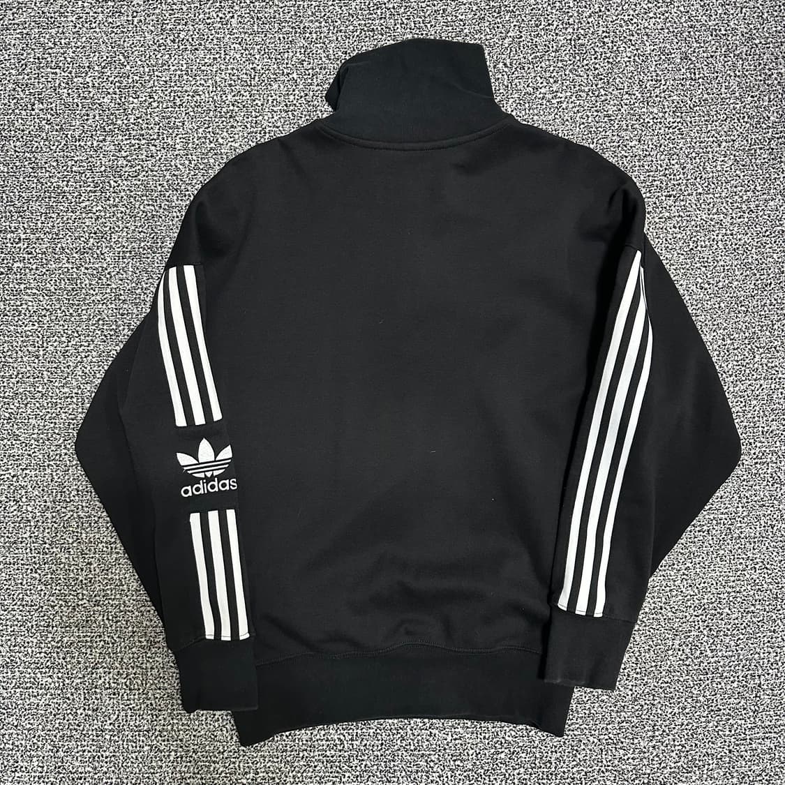(S추천) 아디다스 블랙 삼선 하프넥 맨투맨 상품이미지4