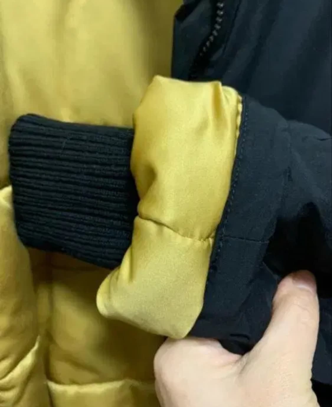 로로피아나 블랙 패딩 점퍼 상품이미지3