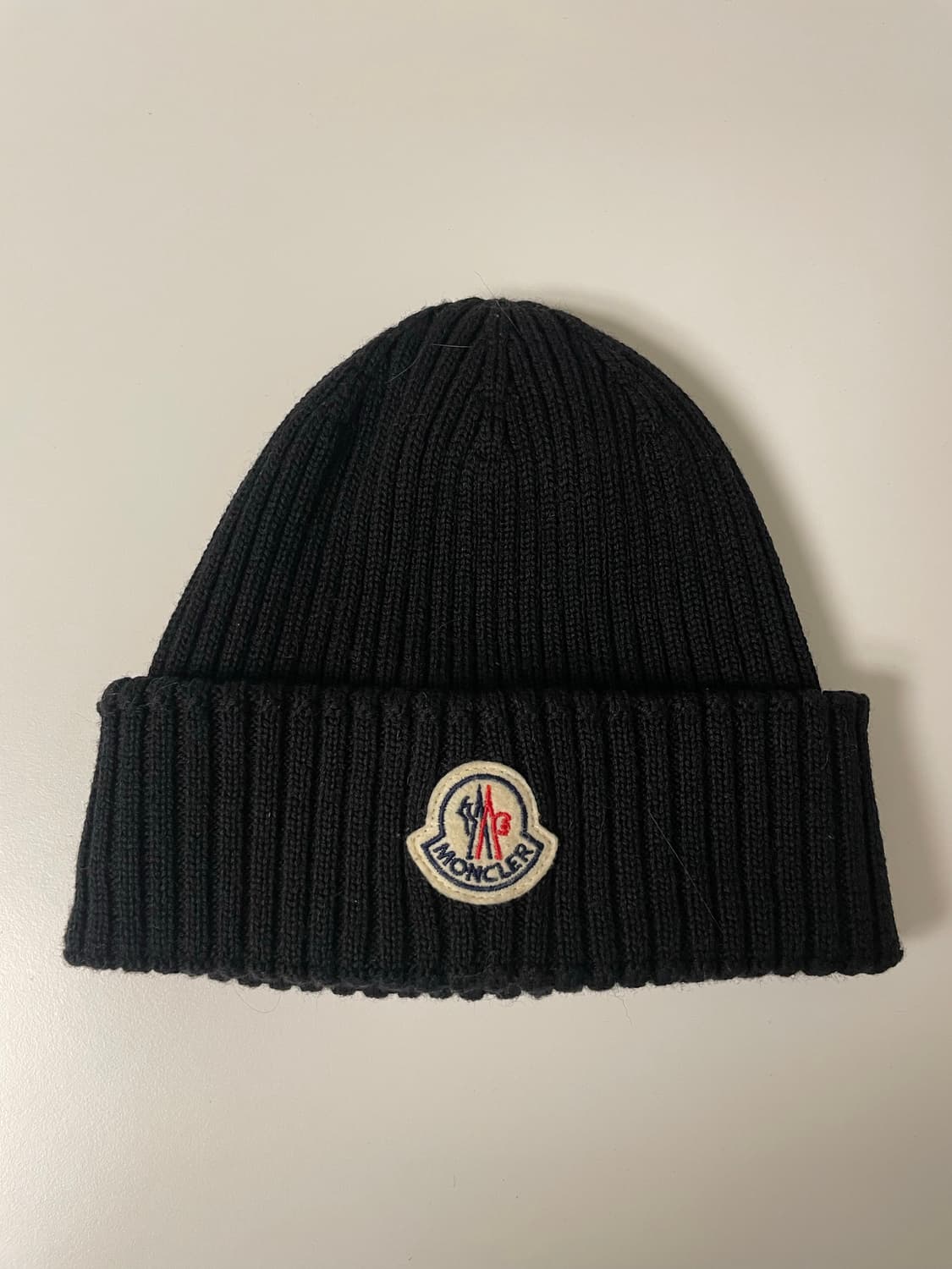 몽클레어 니트 비니 블랙 상품이미지1