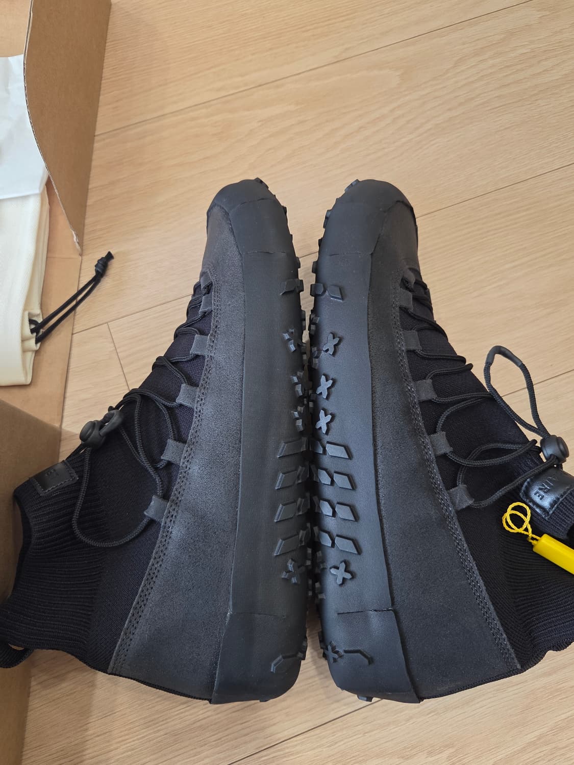 르메르 VIBRAM WRAP ON SNEAKERS 상품이미지5