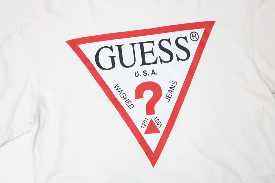 게스 GUESS 빈티지 빅 트라이앵글 로고 화이트 반팔 티셔츠 (L) 상품이미지3