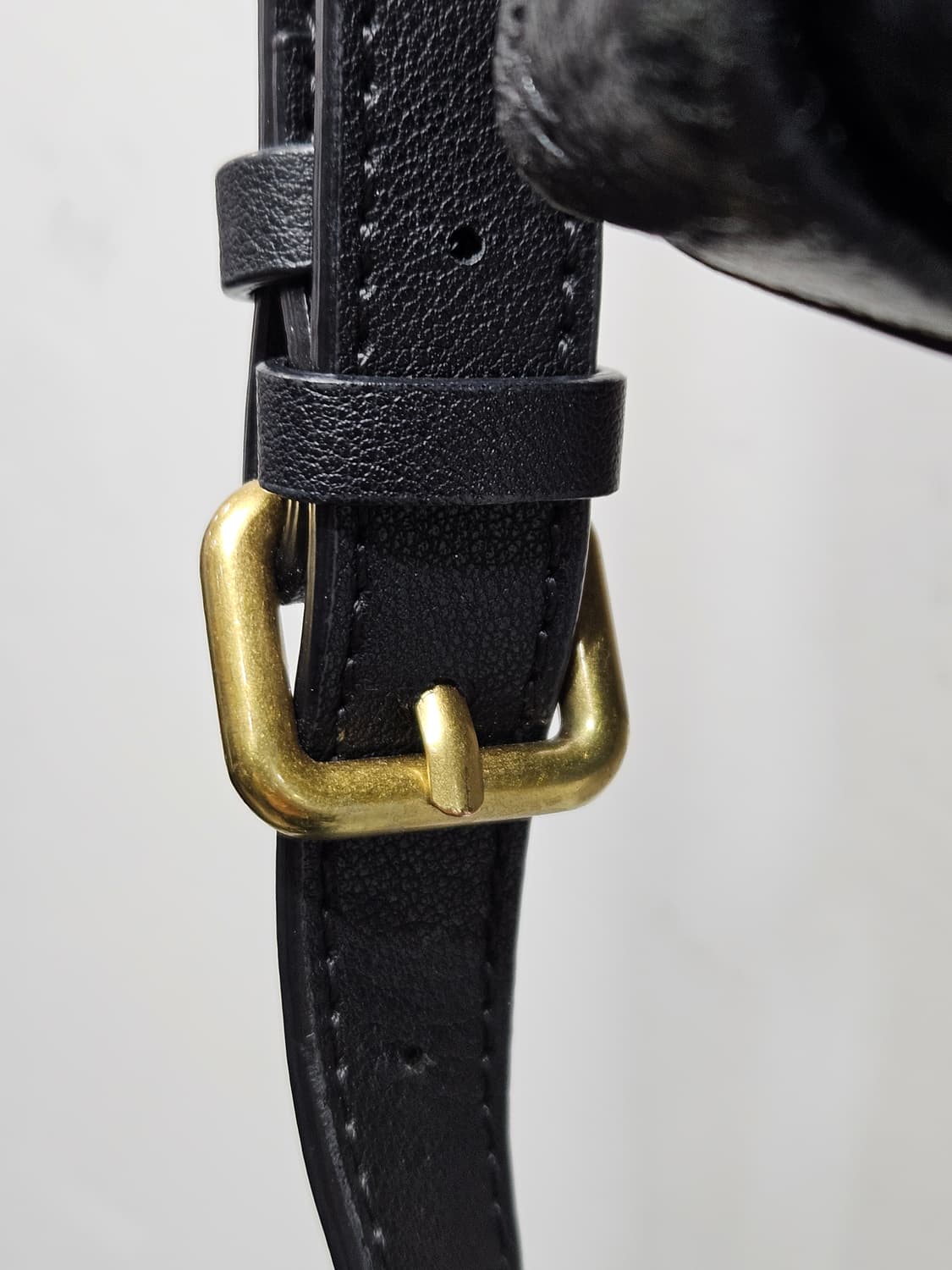 말로(malo) 가죽 토트백 겸 크로스백 블랙  상품이미지6