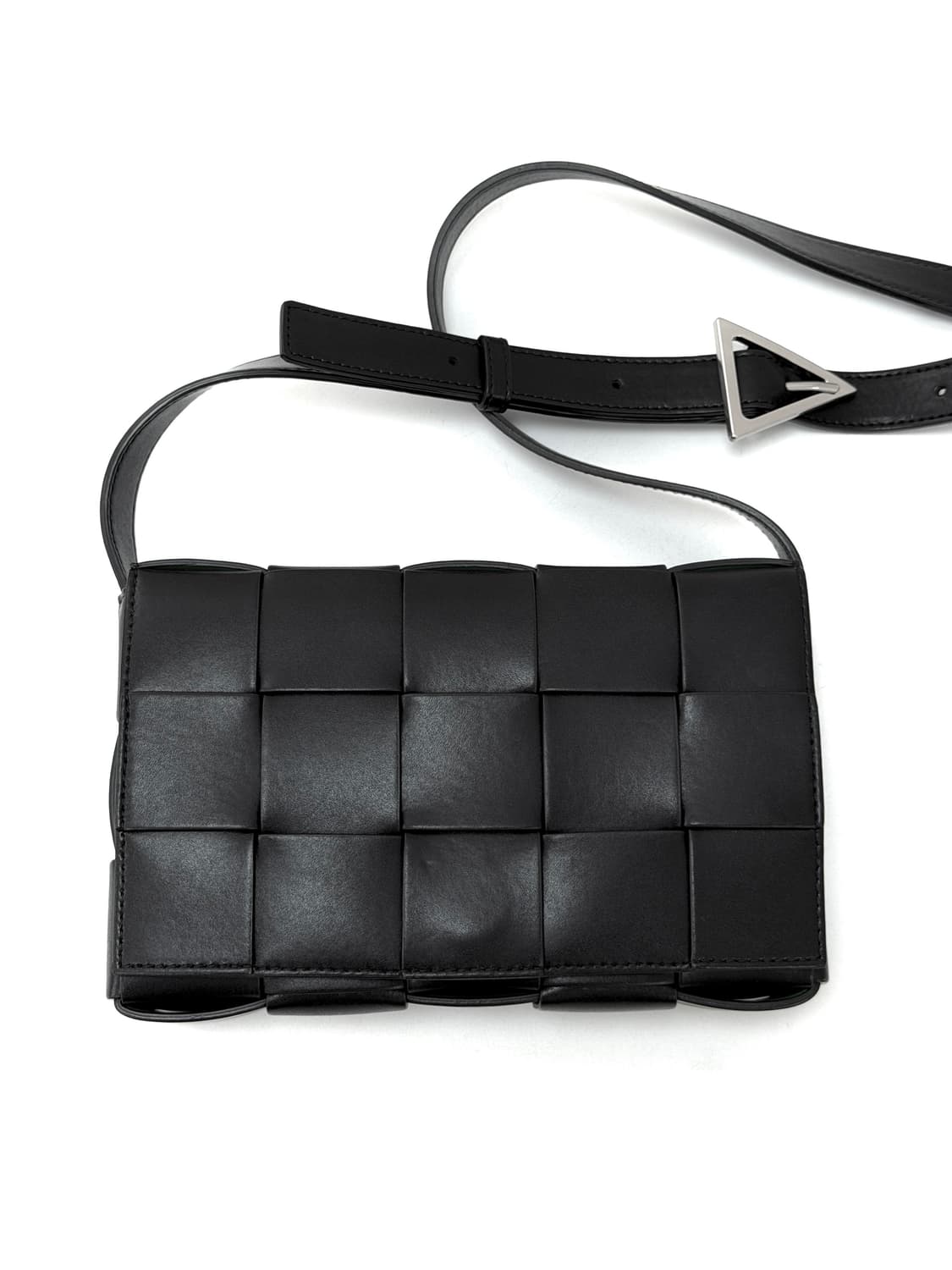 보테가베네타 패러킷 투톤 카세트 백 상품이미지2