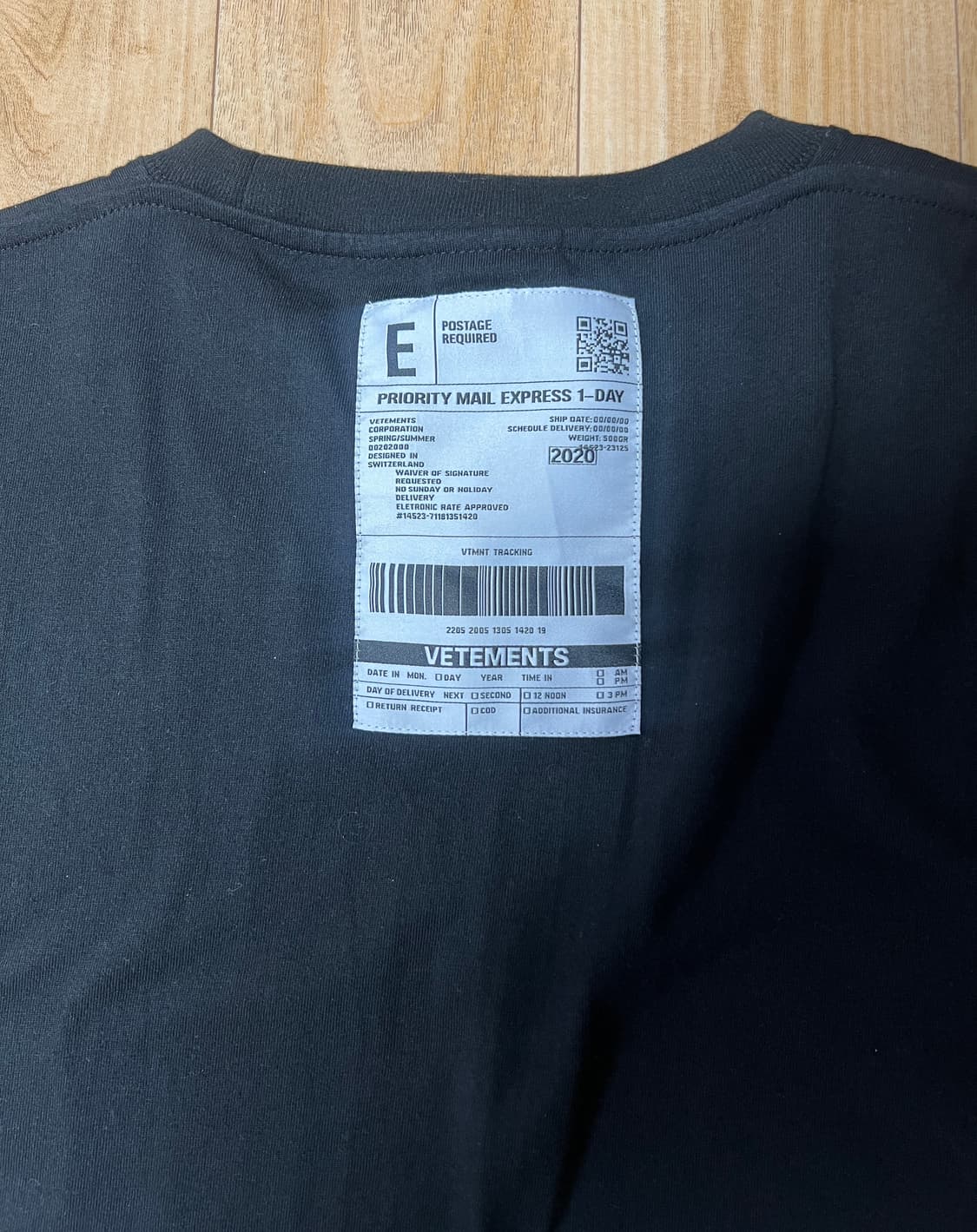 베트멍 블랙 로고 티셔츠 상품이미지3