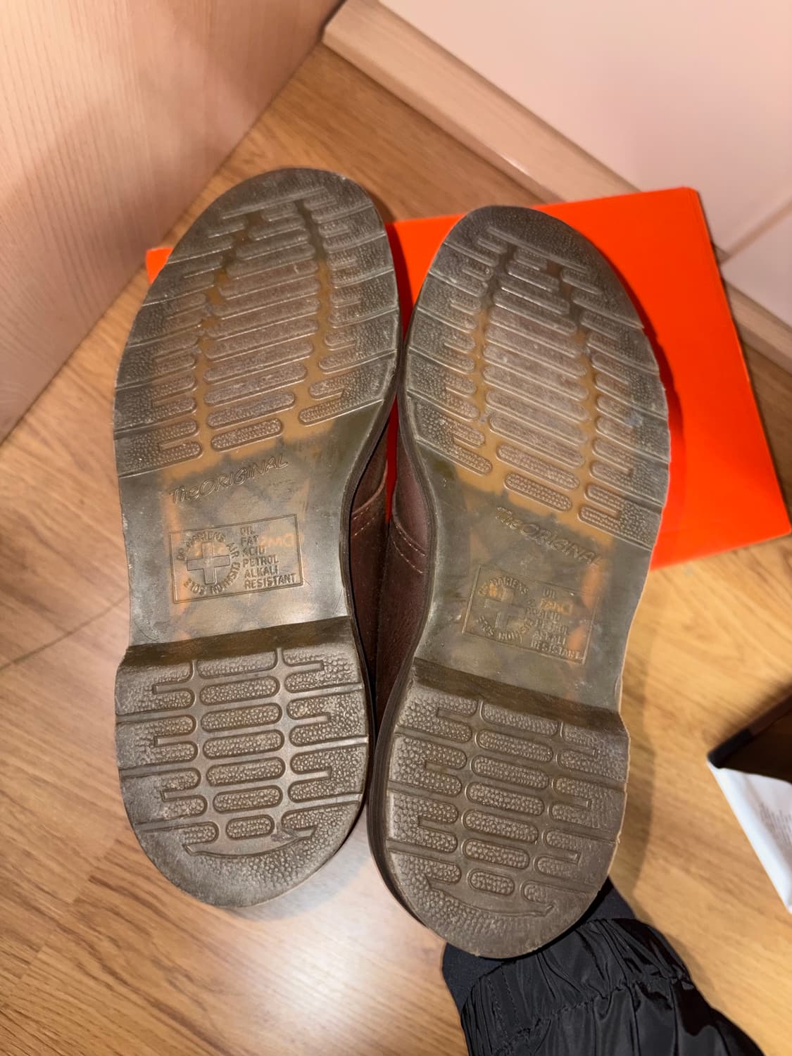 닥터마틴 3홀 21143 브라운 상품이미지4