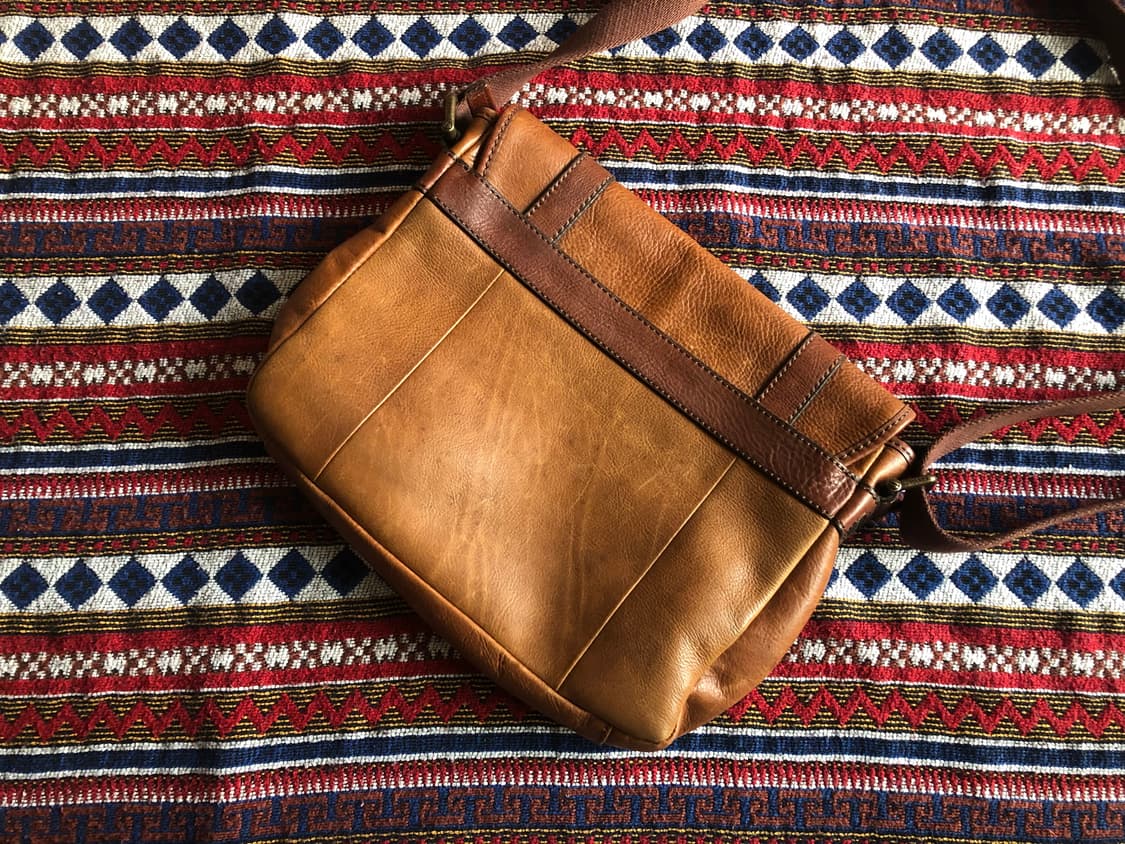 파슬 레더 크로스백 상품이미지2