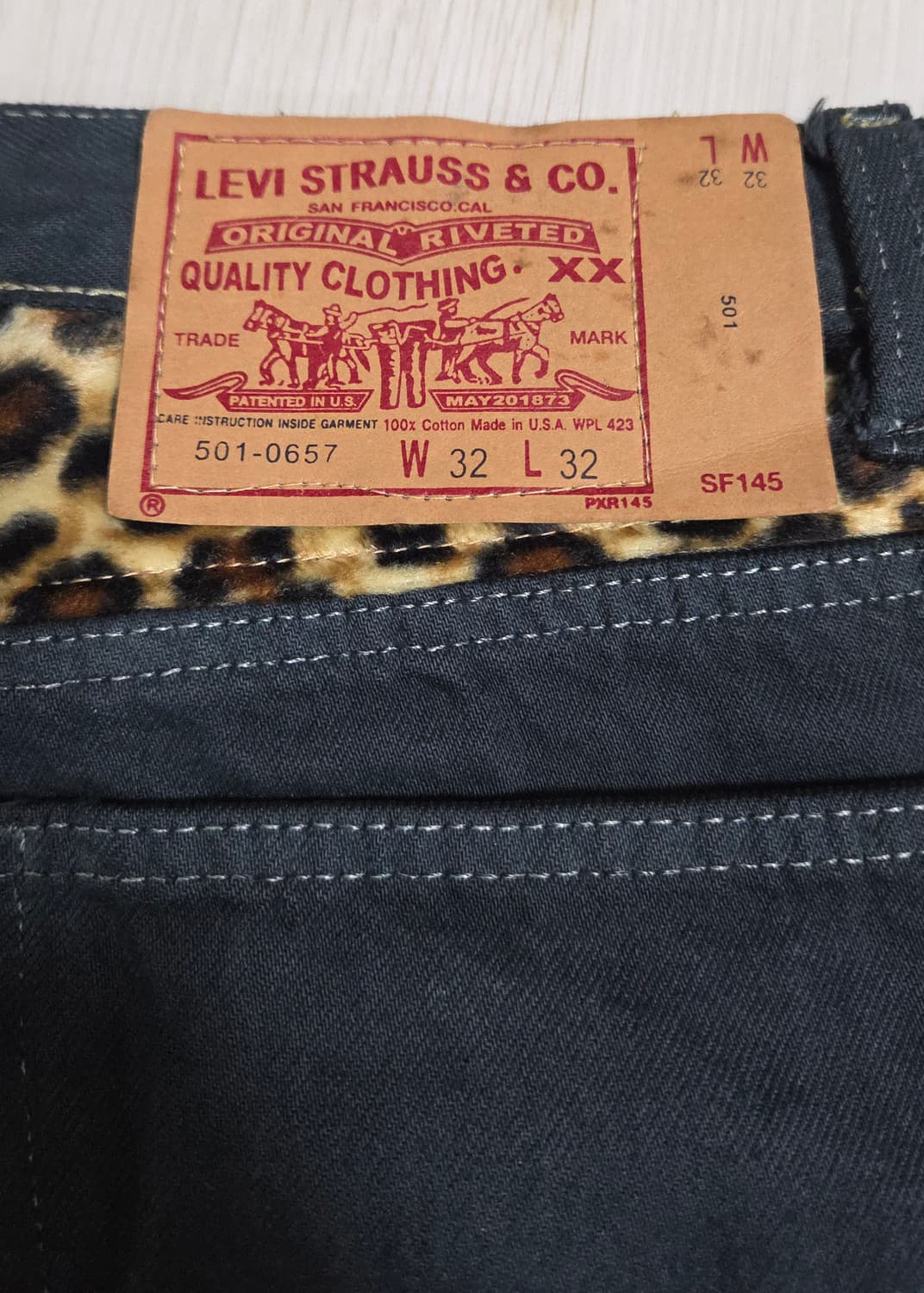 (착샷) 리바이스 501 호피진 레오파드 데님 상품이미지4