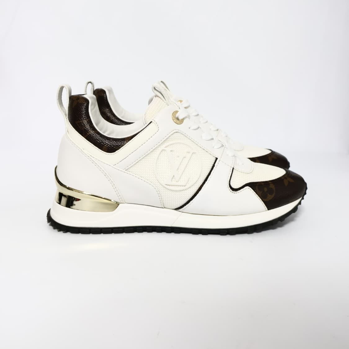 루이비통 LV로고 런어웨이 스니커즈 34.5/220 상품이미지6