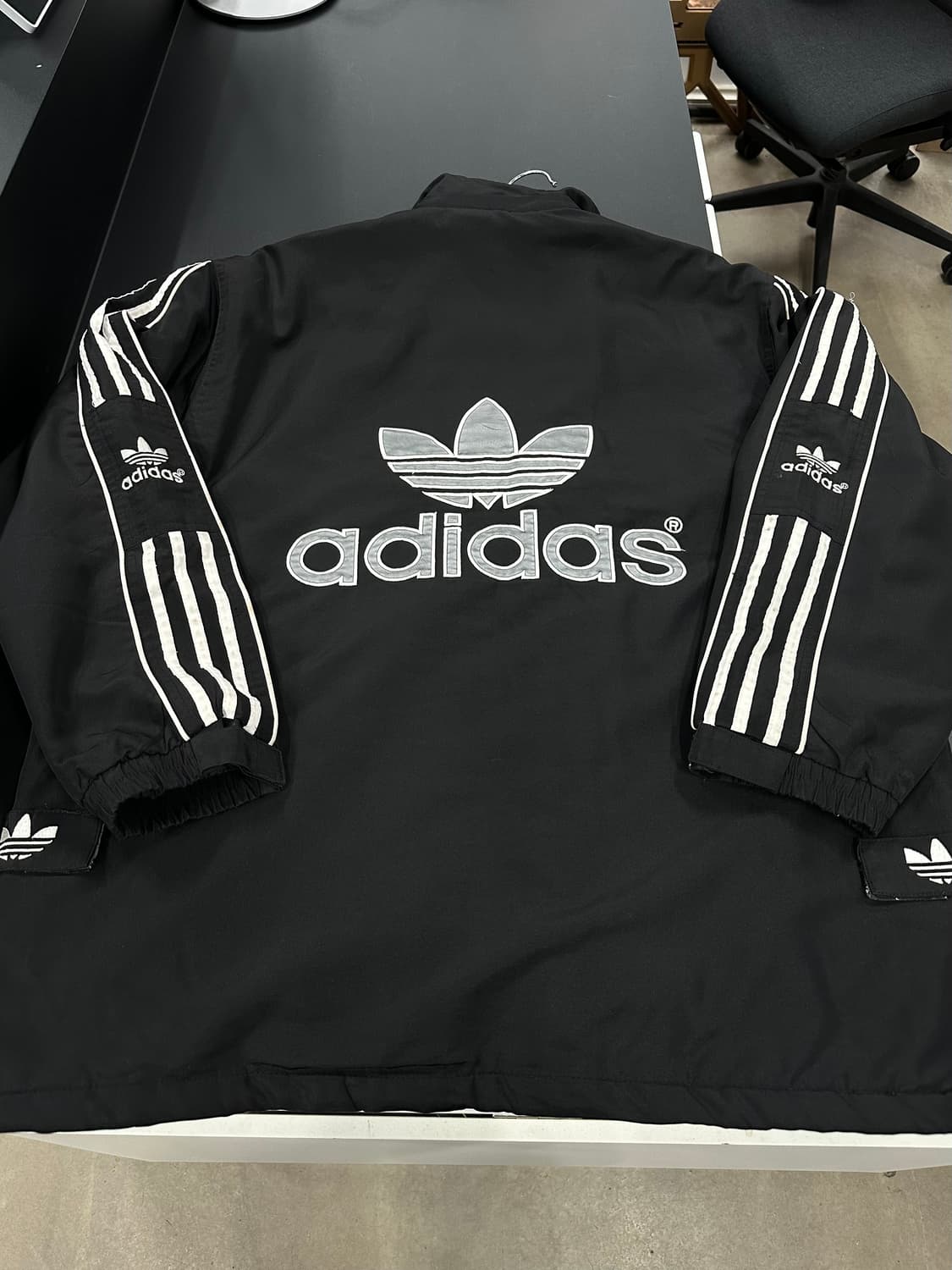 아디다스 90s 올드스쿨 파이어버드빅로고 트랙 누빔점퍼 상품이미지5