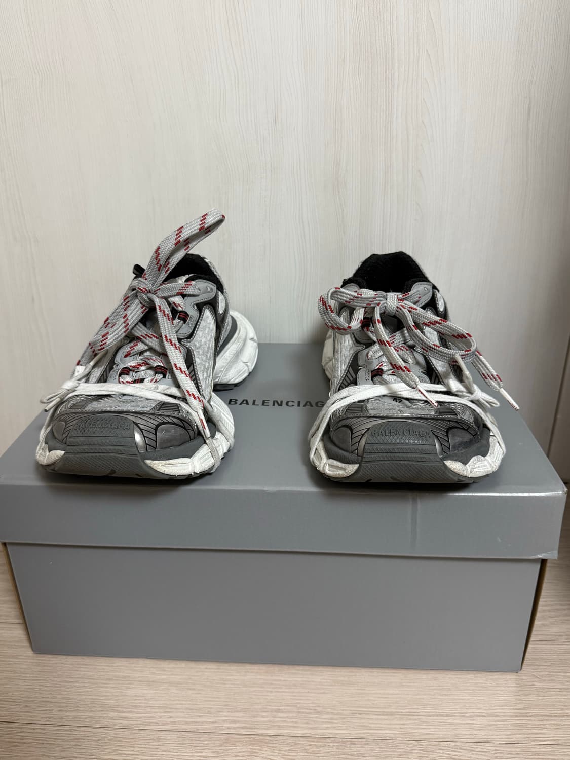 (42) 발렌시아가 3xl 그레이 레드 화이트 백화점판 상품이미지1