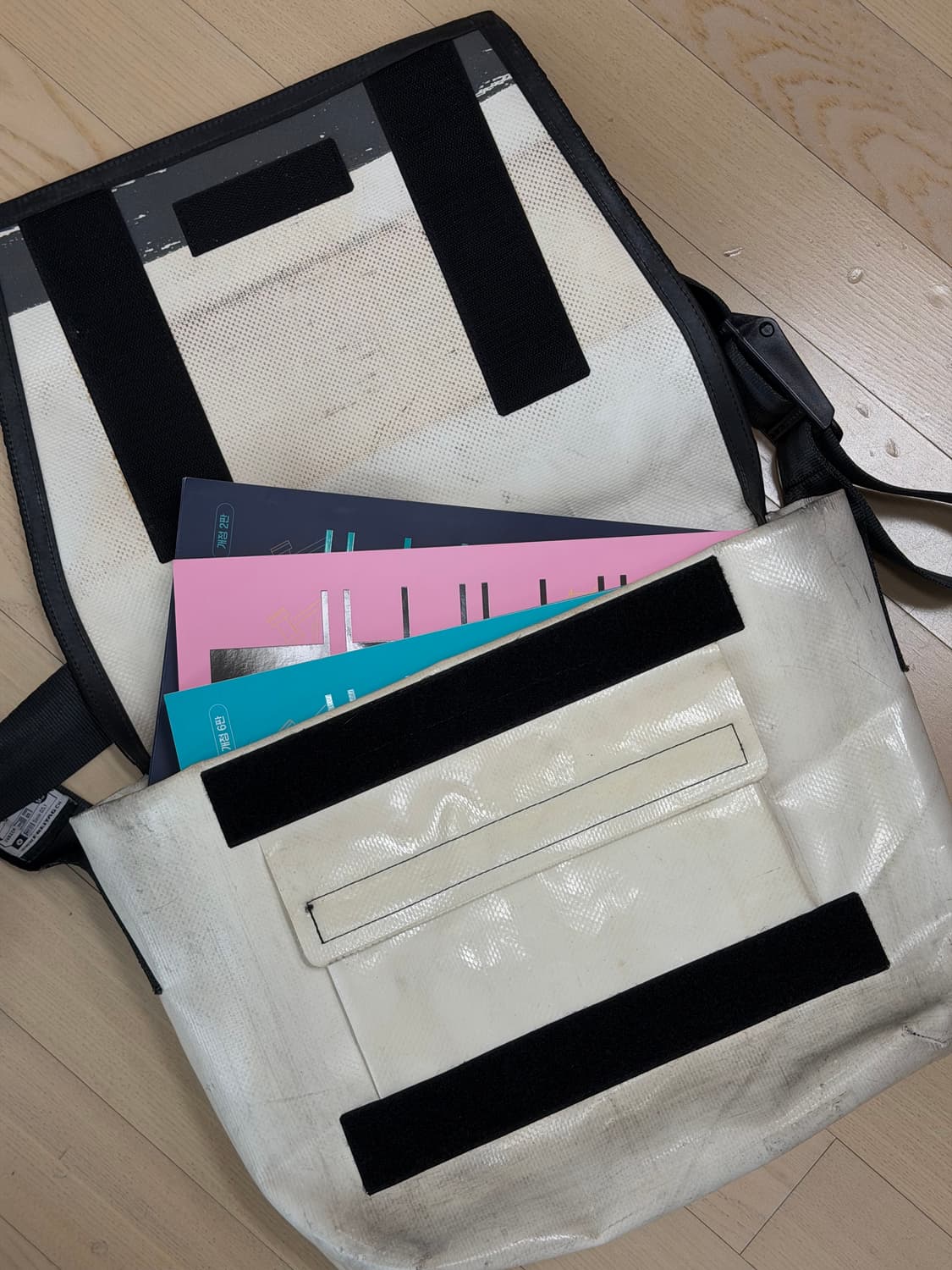 프라이탁 덱스터 상품이미지2