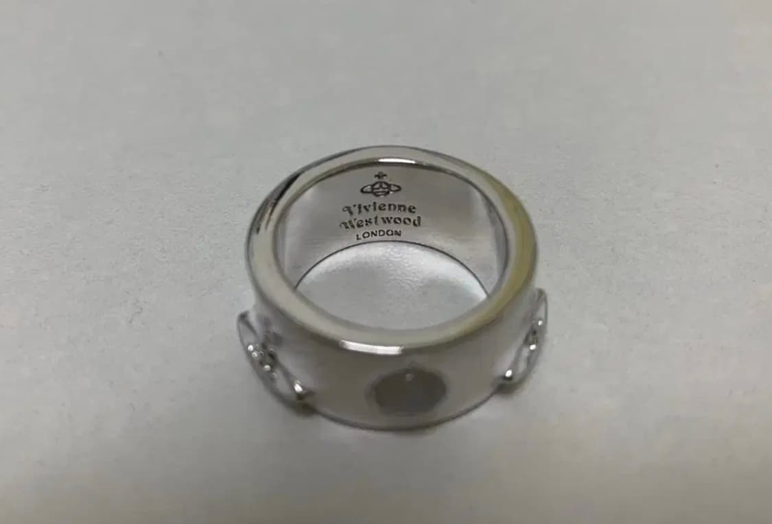 비비안웨스트우드 화이트 오팔링 상품이미지2