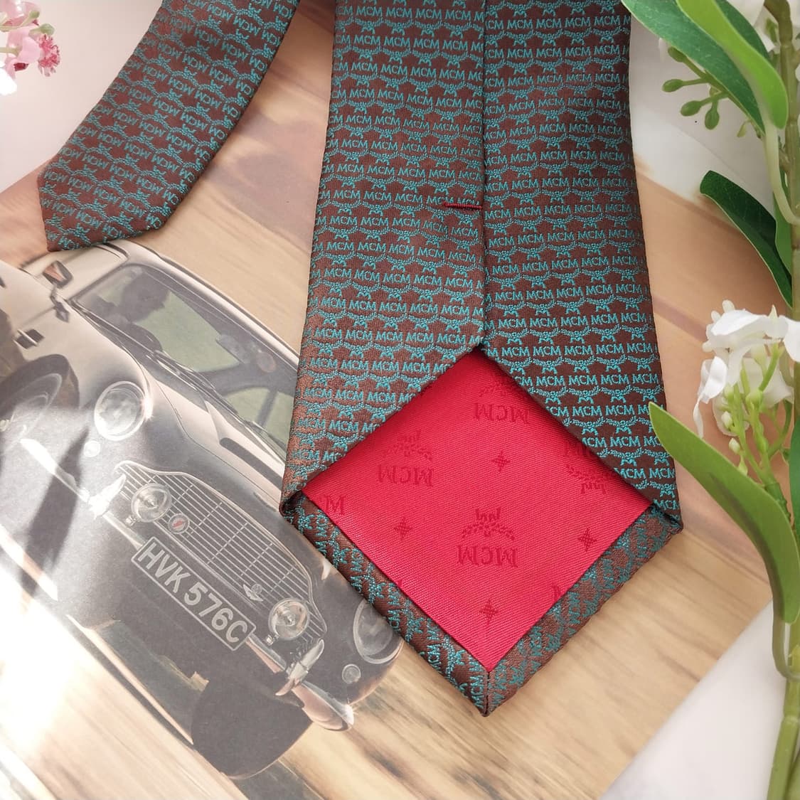 MCM 실크 올오버 로고 패턴 넥타이 9.3cm A+등급 K1526
 상품이미지7