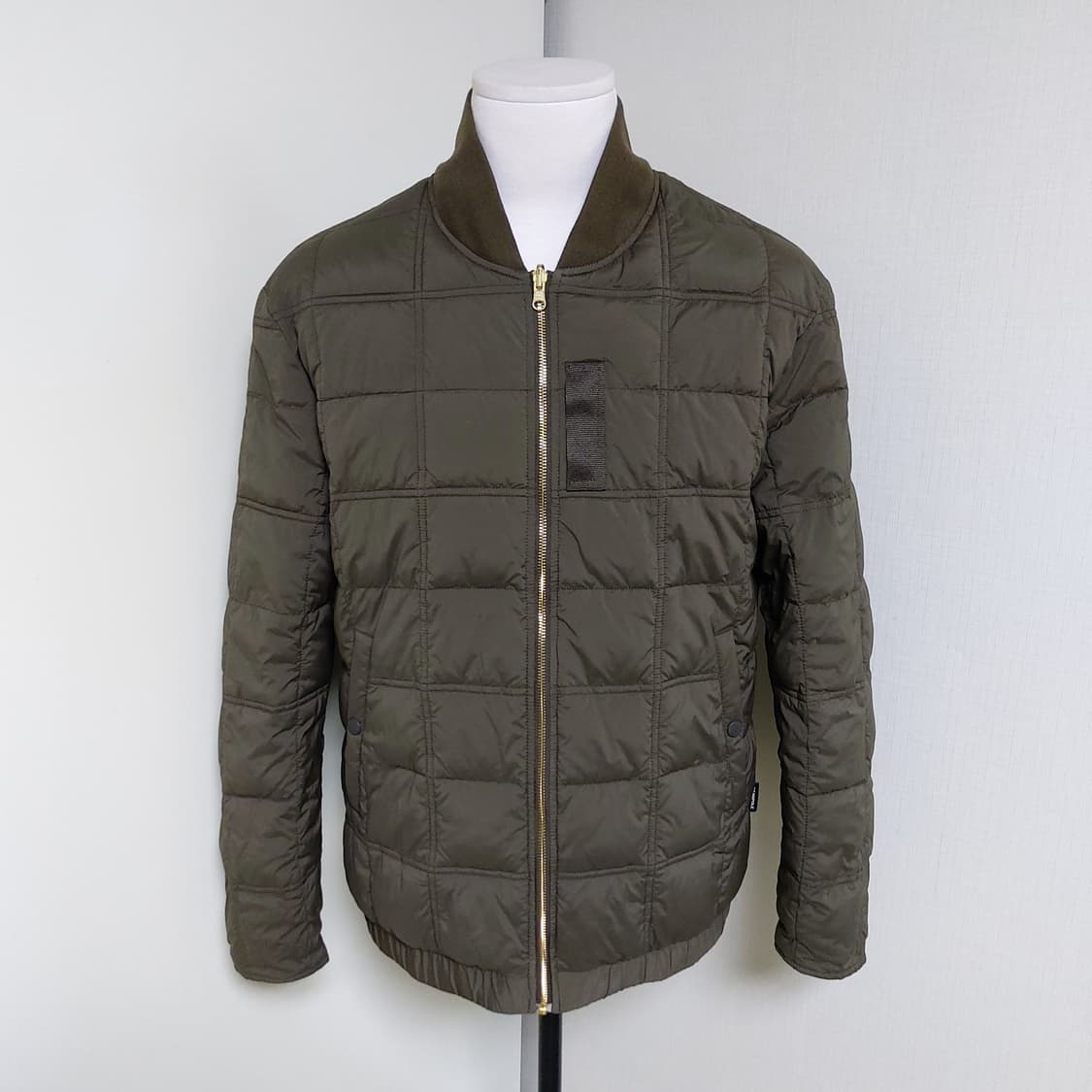 빈폴 남성 퀼팅 패딩 리버시블 봄버 자켓 (110)
 상품이미지1