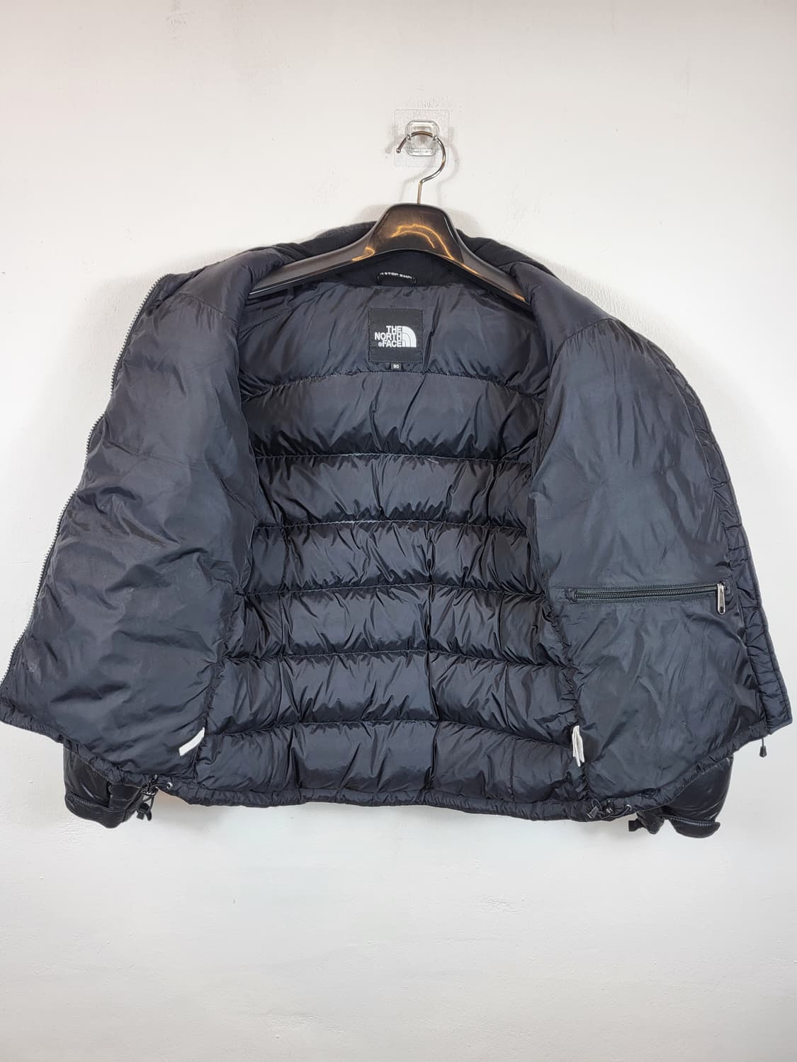 노스페이스 구스필파워 700 눕시 여성 패딩 블랙 90-95 S 새제품급 상품이미지7