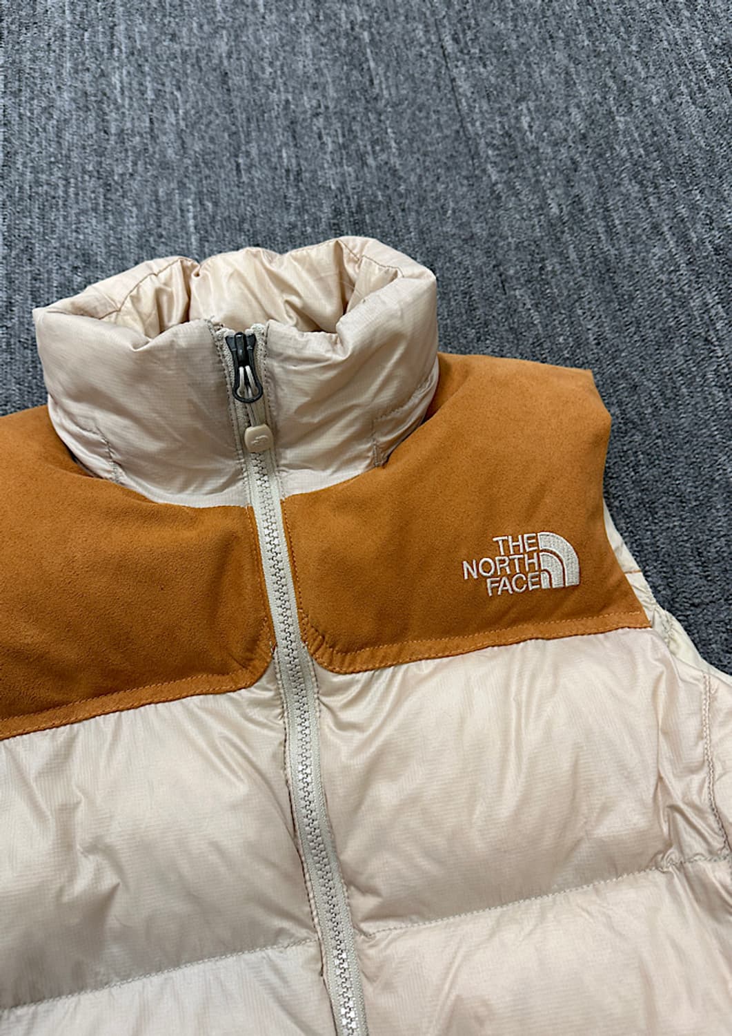 노스페이스 700 패딩조끼  상품이미지2